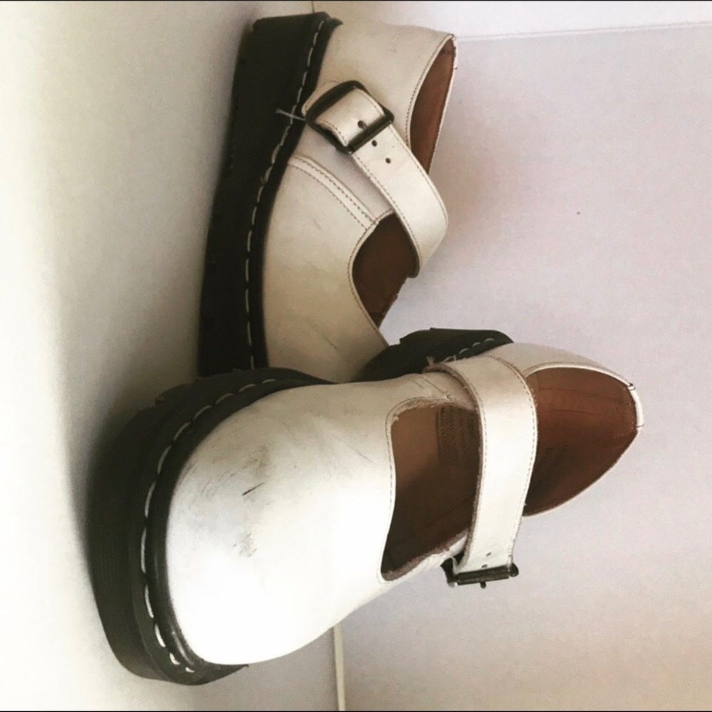 England DM Air Cushioned Mary Janes (Hard Find)